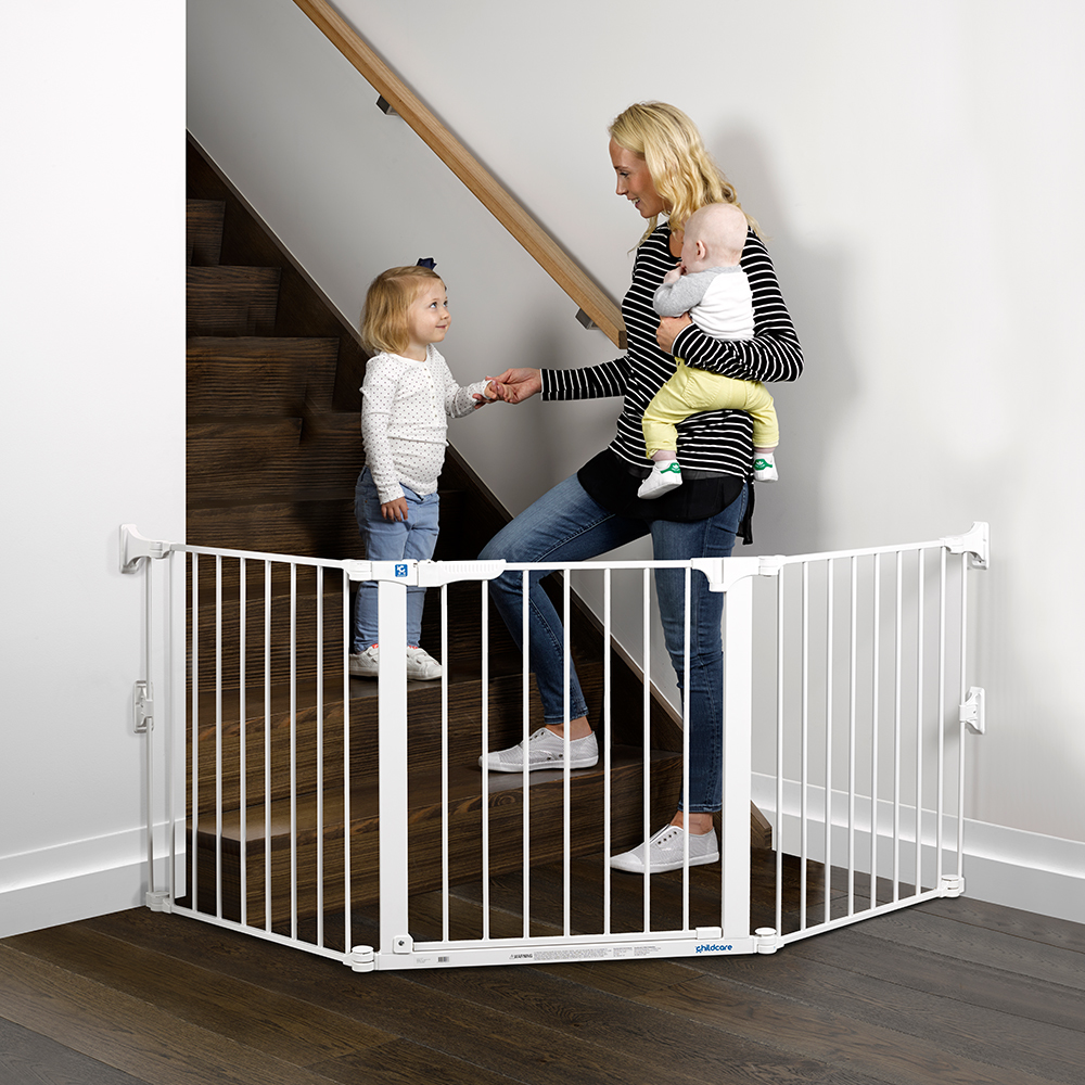 Childcare Baby Safety Flexi Gate - White